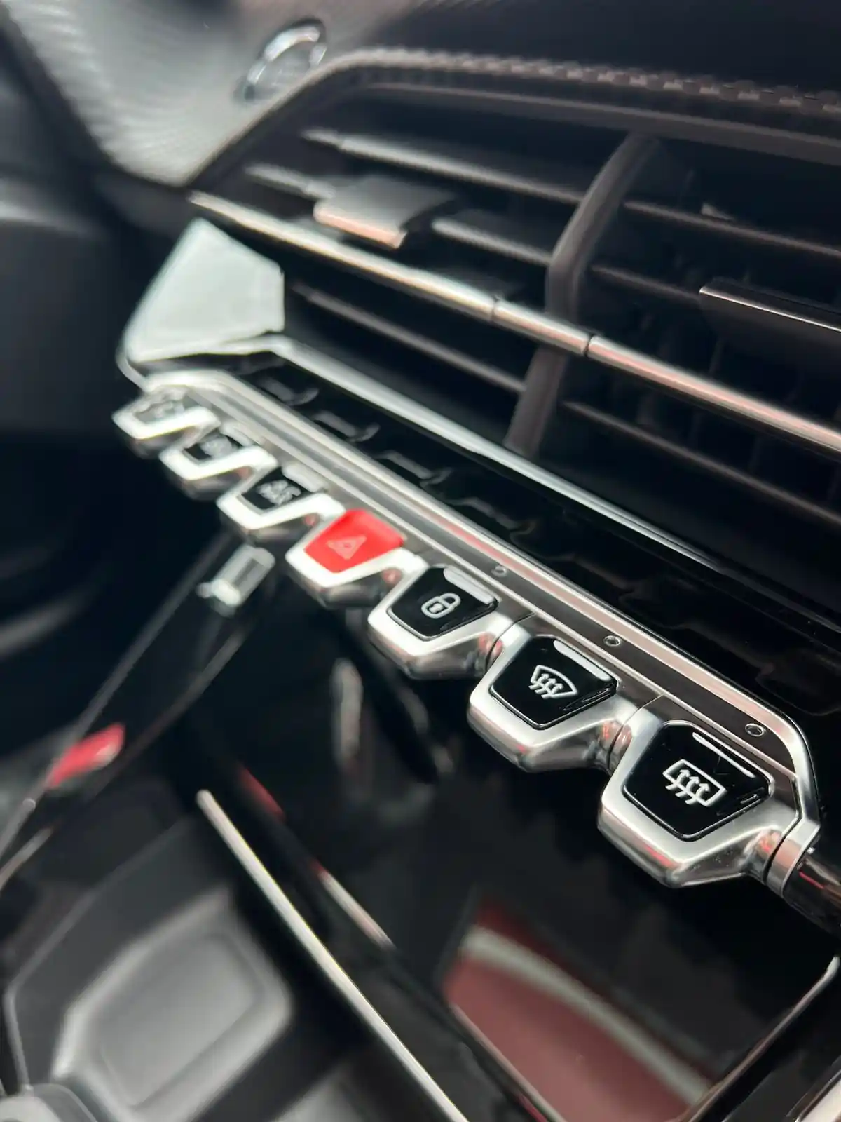 Central multimedia 208